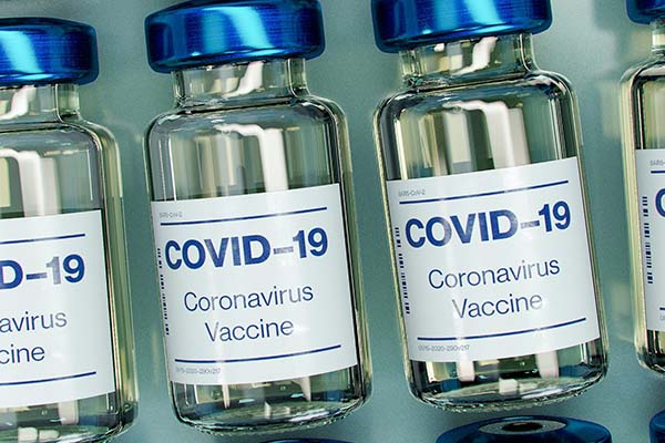 covid-vaccine-dosage-bottles.jpg (50 KB)
